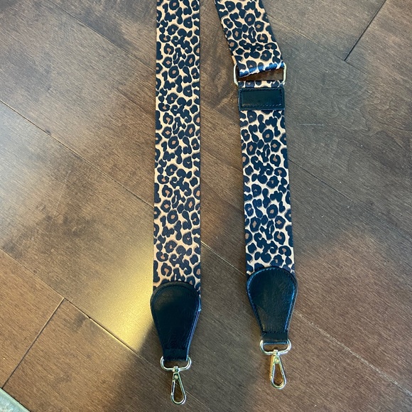 Animal Print Bag Strap - Picture 2 of 2